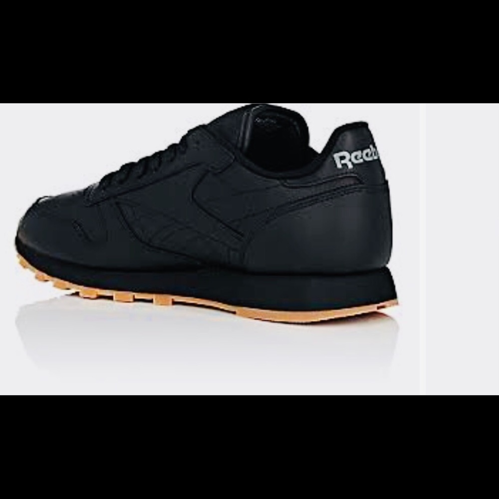 •KIDS REEBOK CLASSICS BLACK & TAN COLOR size 2.5
